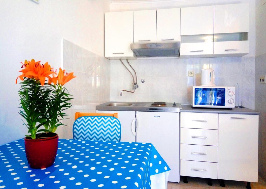 מליני Guest House Kate מראה חיצוני תמונה